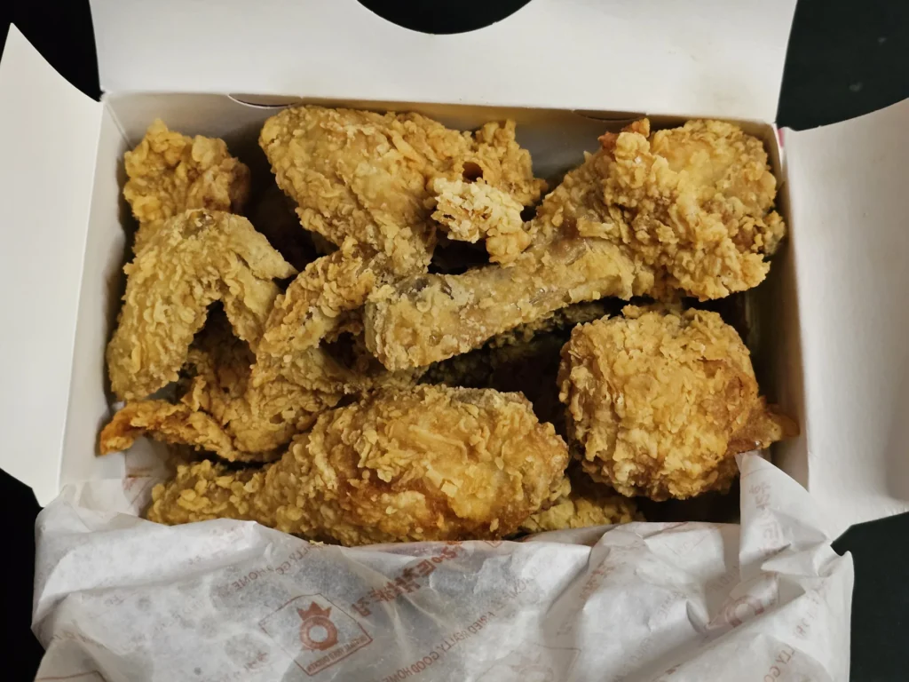 관악구 봉천동 치킨 맛집 후라이드 참 잘 하는 집 봉천역점 포장 후기 - 20250224_002604